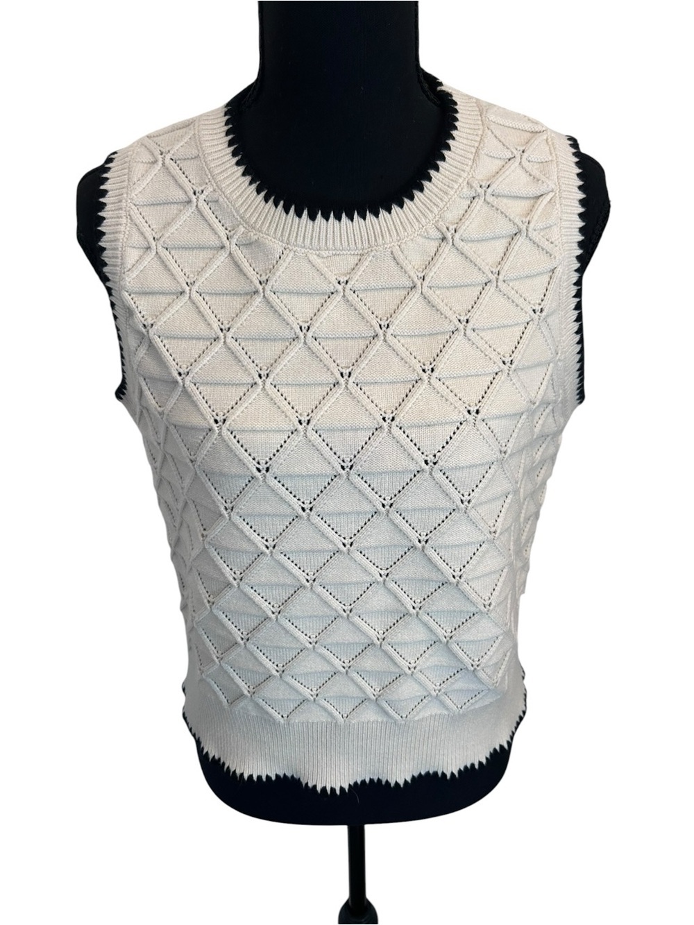 Adrianna Papell Cream Knit Sleeveless Crew Neck Diamond Sweater Vest M - Picture 3 of 9